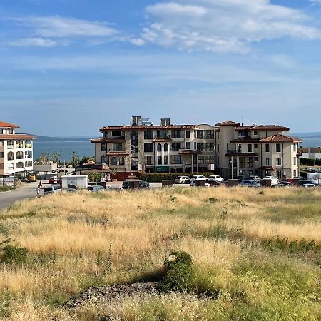 Apartamento Апартамент В Сарафово Burgas Exterior foto