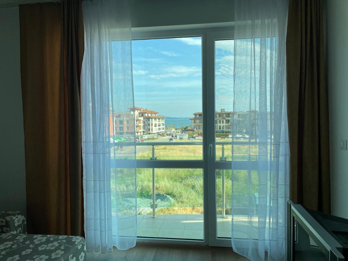 Apartamento Апартамент В Сарафово Burgas Exterior foto
