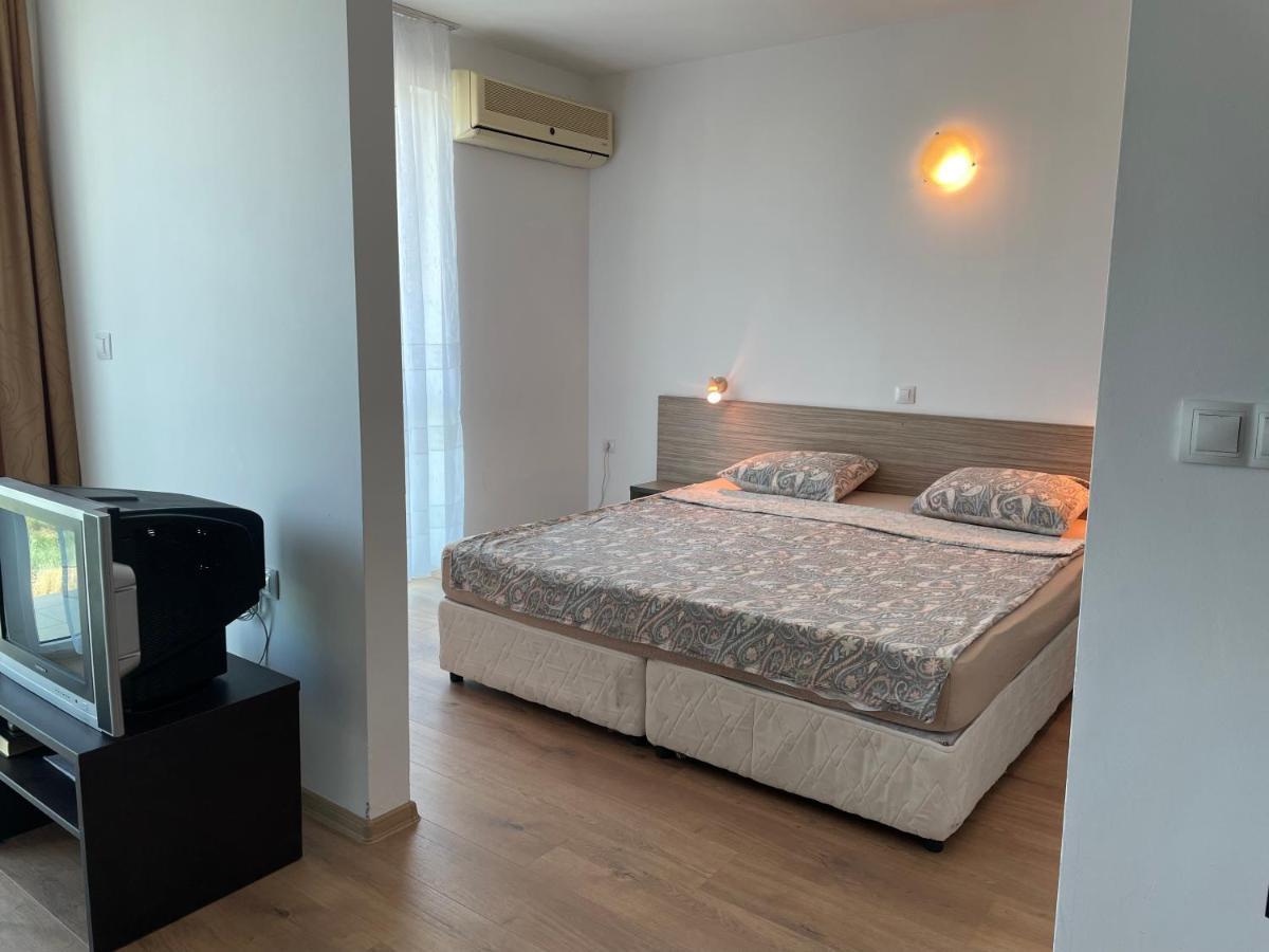 Apartamento Апартамент В Сарафово Burgas Exterior foto