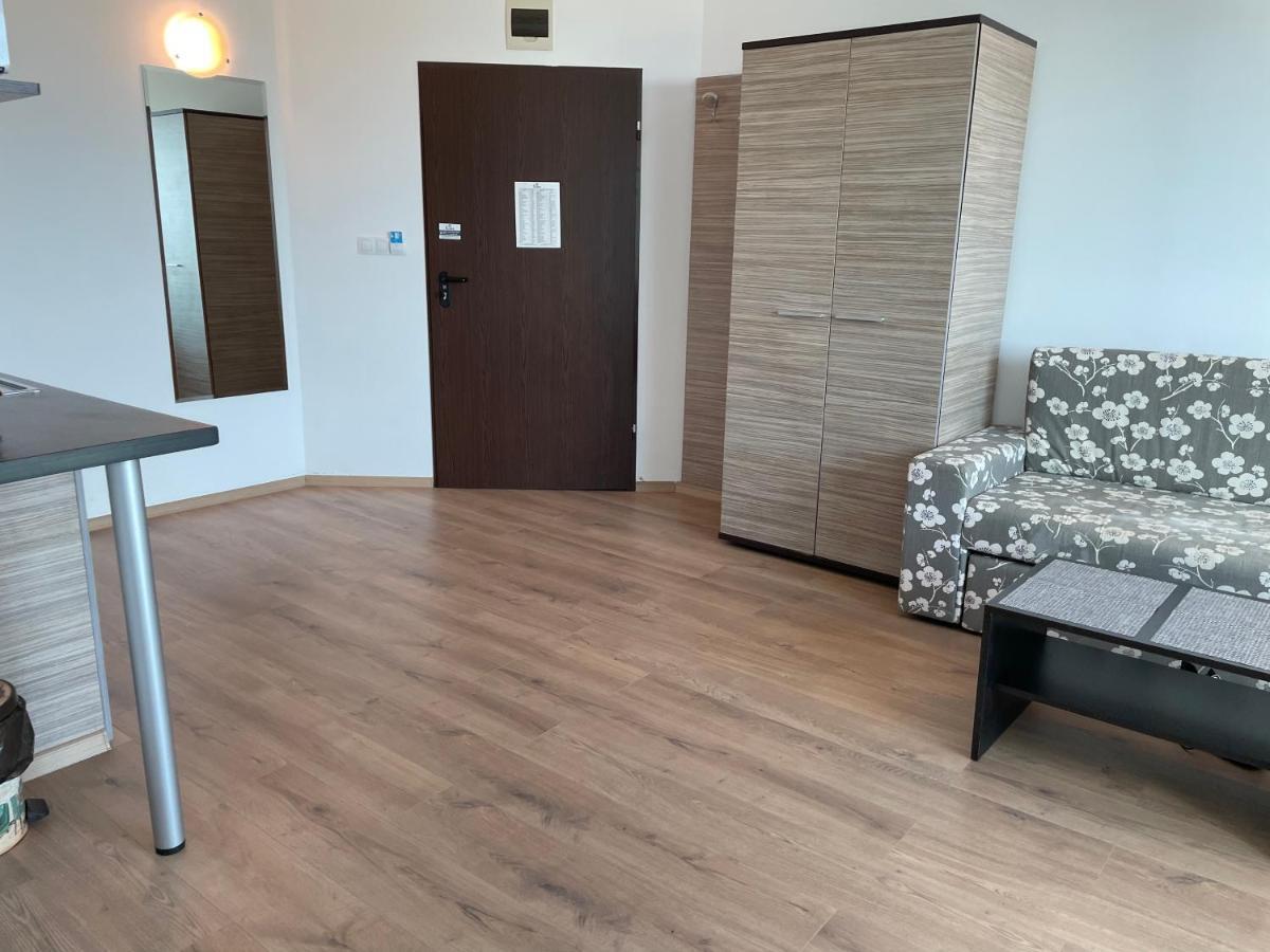Apartamento Апартамент В Сарафово Burgas Exterior foto